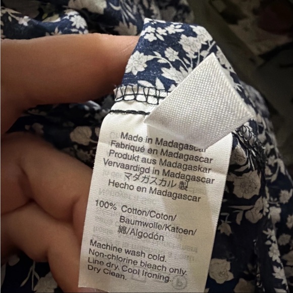 J. Crew Liberty Fabrics Navy and White Floral Women’s Longsleeve Button Up Shirt - Picture 10 of 10